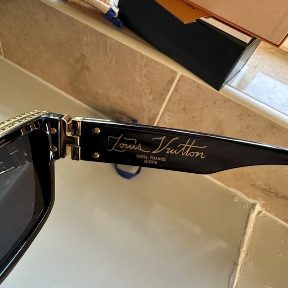 Louis Vuitton 1.1 Millionaires Sunglasses (Black) - Picture 6 of 8